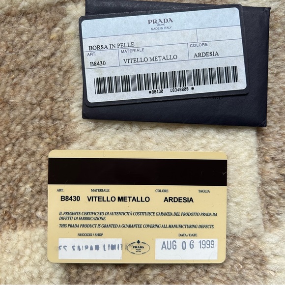 Prada Vintage Vitello Metallo Cleo Shoulder Bag w/ authentication certificate - Picture 3 of 11